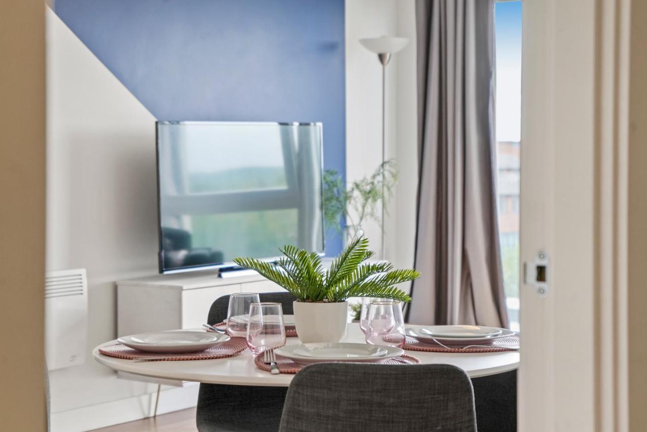 Stunning 2 Bedroom Apartment Λιντς Εξωτερικό φωτογραφία